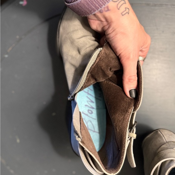 Blowfish Women's Gray Ankle Boots sz 8 - Picture 6 of 7